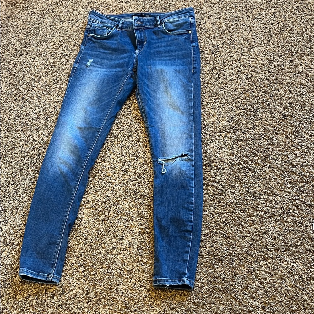 ZARA Stylish Blue Denim Jeans with Zipper Detail
